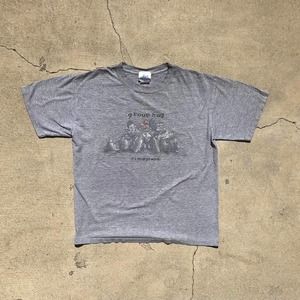 Vintage Y2K Disneyland Group Hug T-Shirt